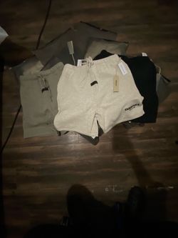 ESSENTIAL SHORTS