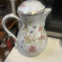 Winterling Röslau Bavaria Floral Porcelain Coffee Pot & Creamer Set Gold Trim