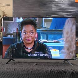 55 Inch Roku 4k Smart Beautiful Tv Comes With Remote Control Shows Great Quality Clear Picture Works Fantastic Guaranteed 