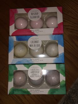 Bath bomb gift sets