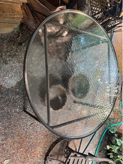 Round Glass Top Outdoor Table