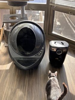 Whisker Litter Robot/auto Pet Feeder Combo