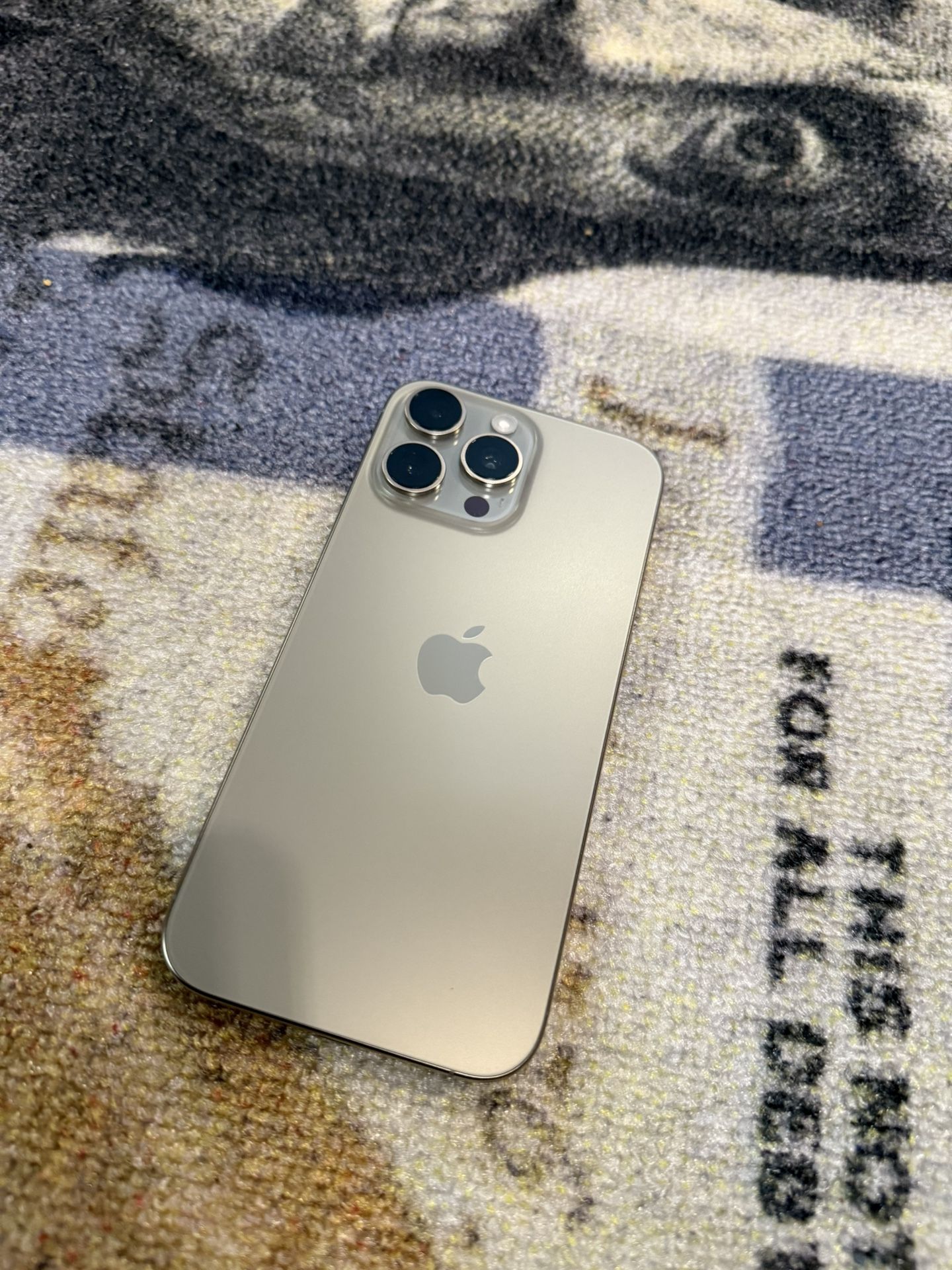 iPhone 16 Pro Max 1 TB