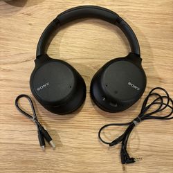 SONY WH-CH710N noise cancelling headphones