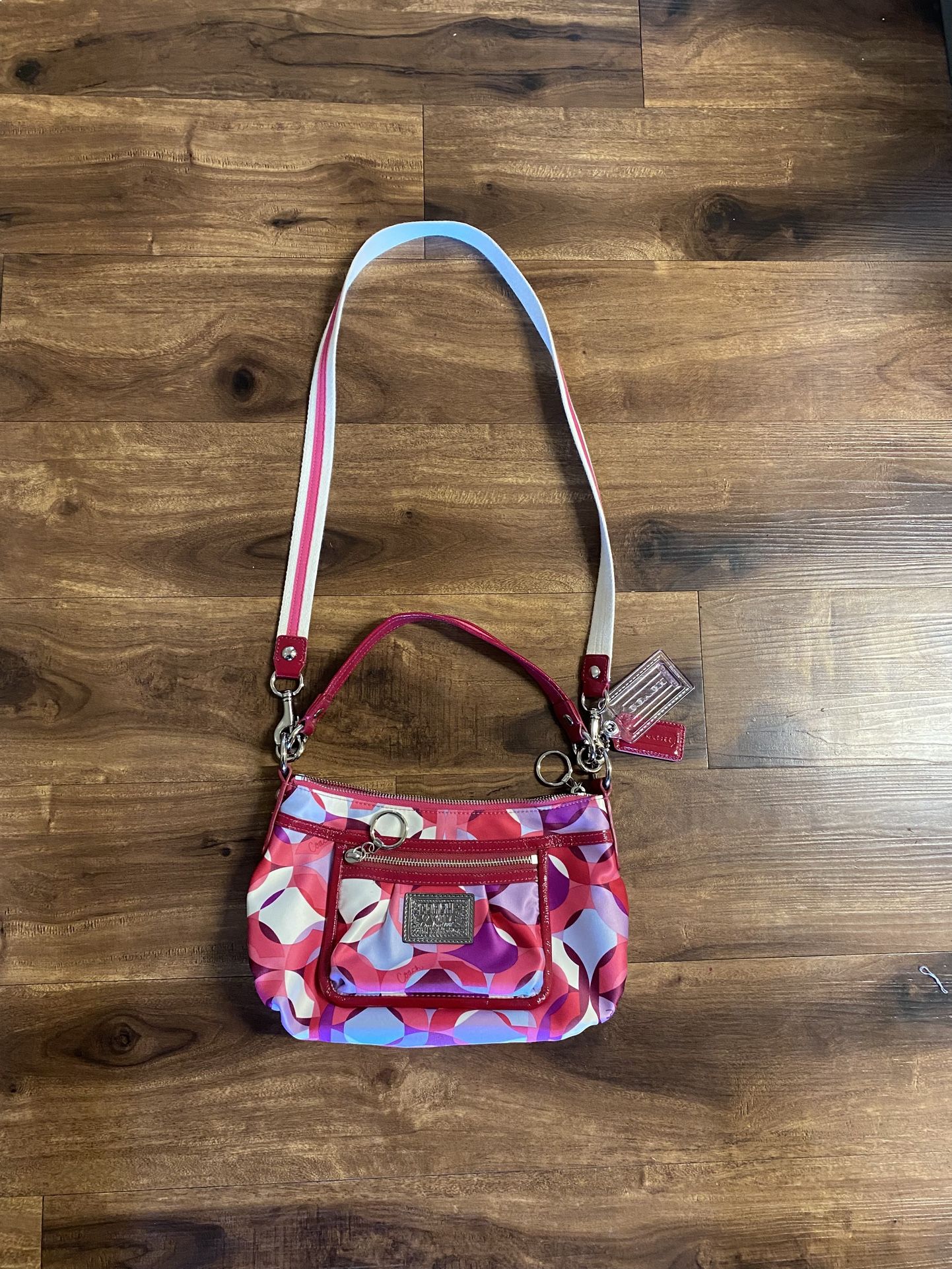 Brand New Woman’s Coach brand Poppy Kaleidoscope Crossbody Bag Up For Sale