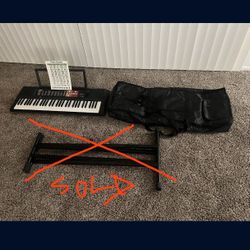 Yamaha PSR F51 Keyboard 