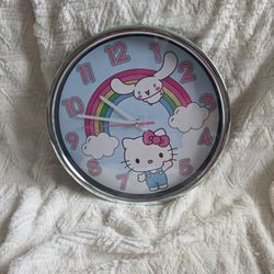 Hello Kitty Clock