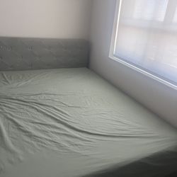 Queen Bed And Mattress 