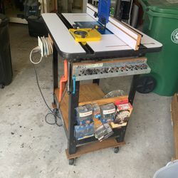 Rocker Router Table With Router
