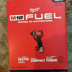 Milwaukee 1/4 M18 Hex Impact Driver Tool Only