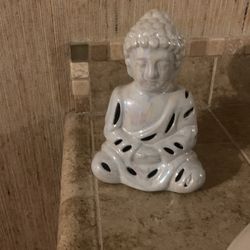 Small Buddah 