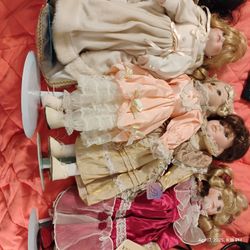 17" Porcelain Doll With Stand. 15 Each