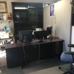 Desk, Escritorio