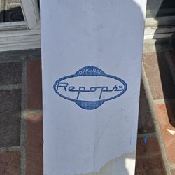 🛻 1954–55 Chevy Truck Headliner (RePops) – NewBrand new RePops headliner for 1954–1955 Chevy/GMC truck. Still in original box, never installed.
🔧 De