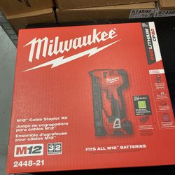 Milwaukee M12 12-Volt Lithium-Ion Cordless Cable Stapler Nailer Kit with 2.0Ah Battery, Charger and Bag
