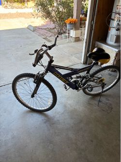 Mongoose mountain bike