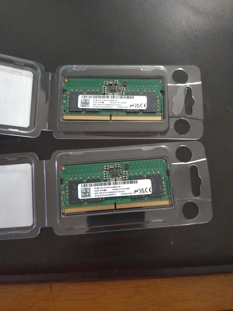 SODIMM DDR5 2 of 8gb each Total 16gb