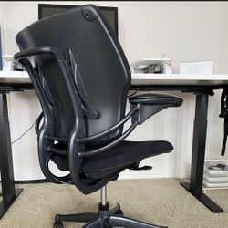 Humanscale freedom 2025 med back chair