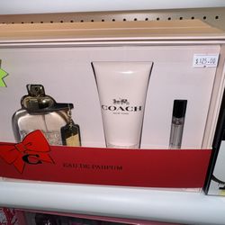 Coach 4 Piece Eau de Parfum Gift Set (Eau de Parfum Spray, Perfumed Body Lotion, Spray Regalos Para Mujer 