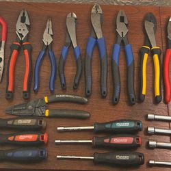21 piece used American Hand Tools. Southwire, Idea, Craftsman, Klein, Power Torque. Good Condition. All For $60.