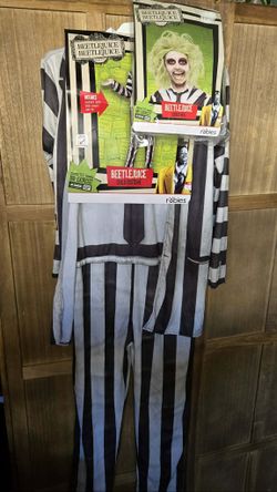Beetlejuice 2: Beetlejuice Costume and Wig for Kids Sz L 10-12