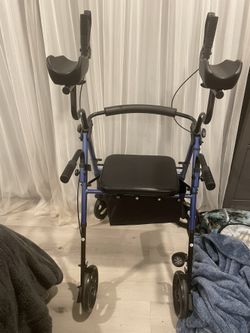 Heavy Duty Upright Rollator Walker with Extra Wide Padded Seat and Backrest, Bariatric Stand Up Rolling Walker, Fully Adjustment Frame for Sen