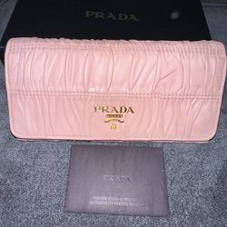 Pre-loved Authentic Prada Wallet