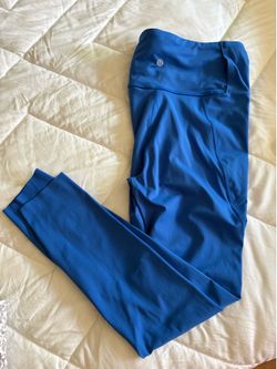 Lululemon Women’s Blue Leggings.  Size 6