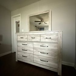 Gray/White Wood Finish Large Dresser W/ Attached Mirror 