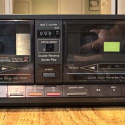  Double stereo cassette deck