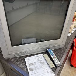 Panasonic 27" CRT TV Triple Play VCR / DVD Combo PV-DF275 Retro Gaming