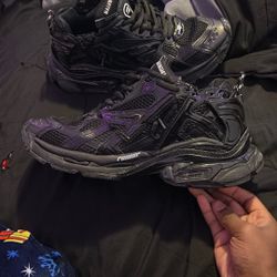 Balenciaga Runners Black