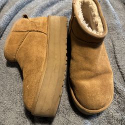UGG PLATFORM BOOTS