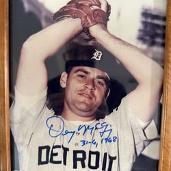“Denny McLain” 31-6!!!Autograph Photo in Frame. Mint!!!😎