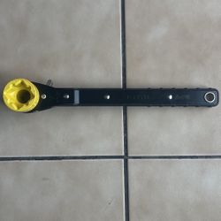 Klein Tools Ratcheting Wrench