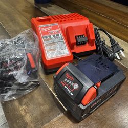 Milwaukee Battery Combo. 5.0.XC 