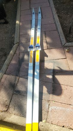 Trax t-2400 cross country skis