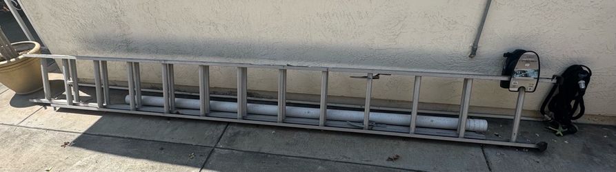 100 ft Ladder