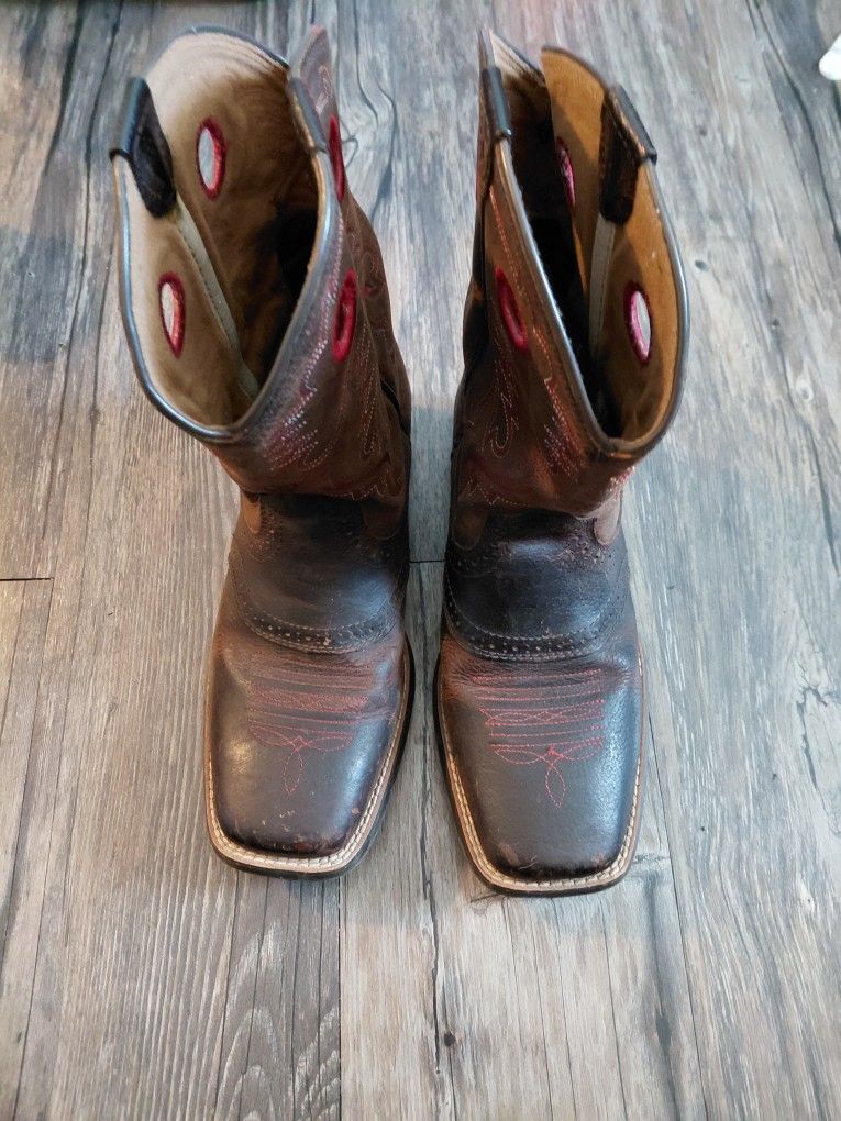 Ariat Size 6 Cowboy Boots