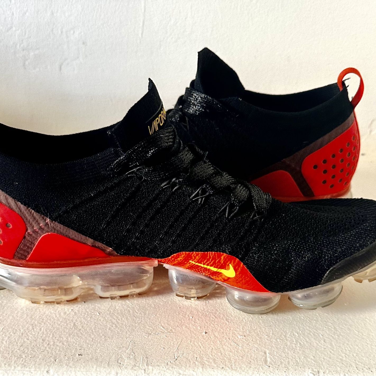 Vapormax 2 hotsell laser orange