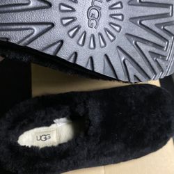 Women’s Classic Cozy Bootie Size 8 Black All Fury 