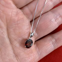 2.5ct Natural Garnet Pendant Necklace In Sterling Silver 
