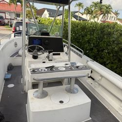 2001 Robalo 2020