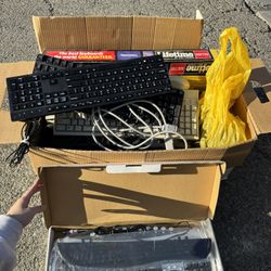 Keyboards New And Used All For $15