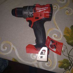 New Milwaukee M18 Fuel 4th Generation Hammer Drill Tool Only 