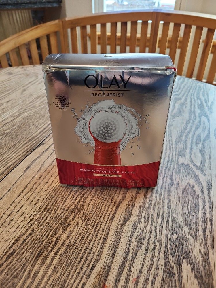 Olay REGENERIST ANTI AGAIN BRUSH