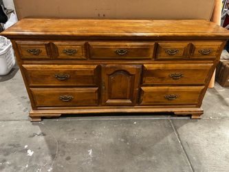 Dresser (real wood)