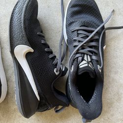 Nike Shoes Size 7