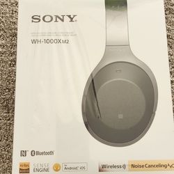 SONY Headset Wh-1000xm2 New In Box Sealed