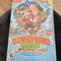 NINTENDO SWITCH DONKEY KONG COUNTRY TROPICAL FREEZE BRAND NEW FACTORY SEALED 